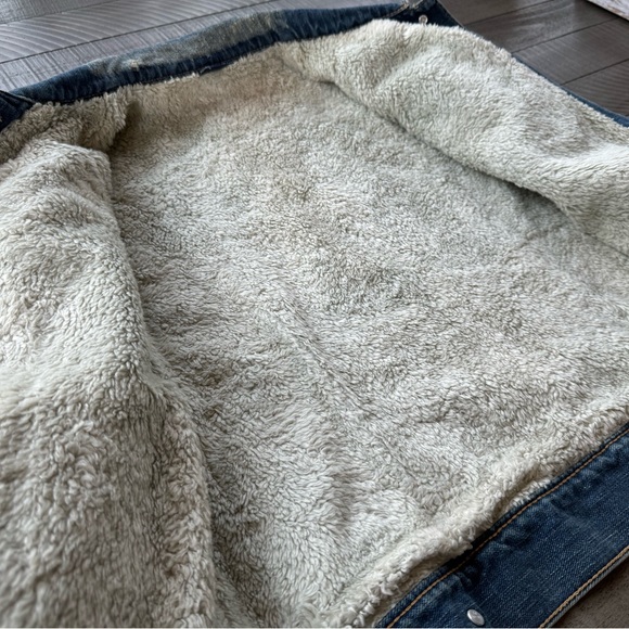 GAP Vintage Women’s Sherpa Lined Jean Jacket Size Medium Preowned/GOOD Condition - Picture 9 of 11